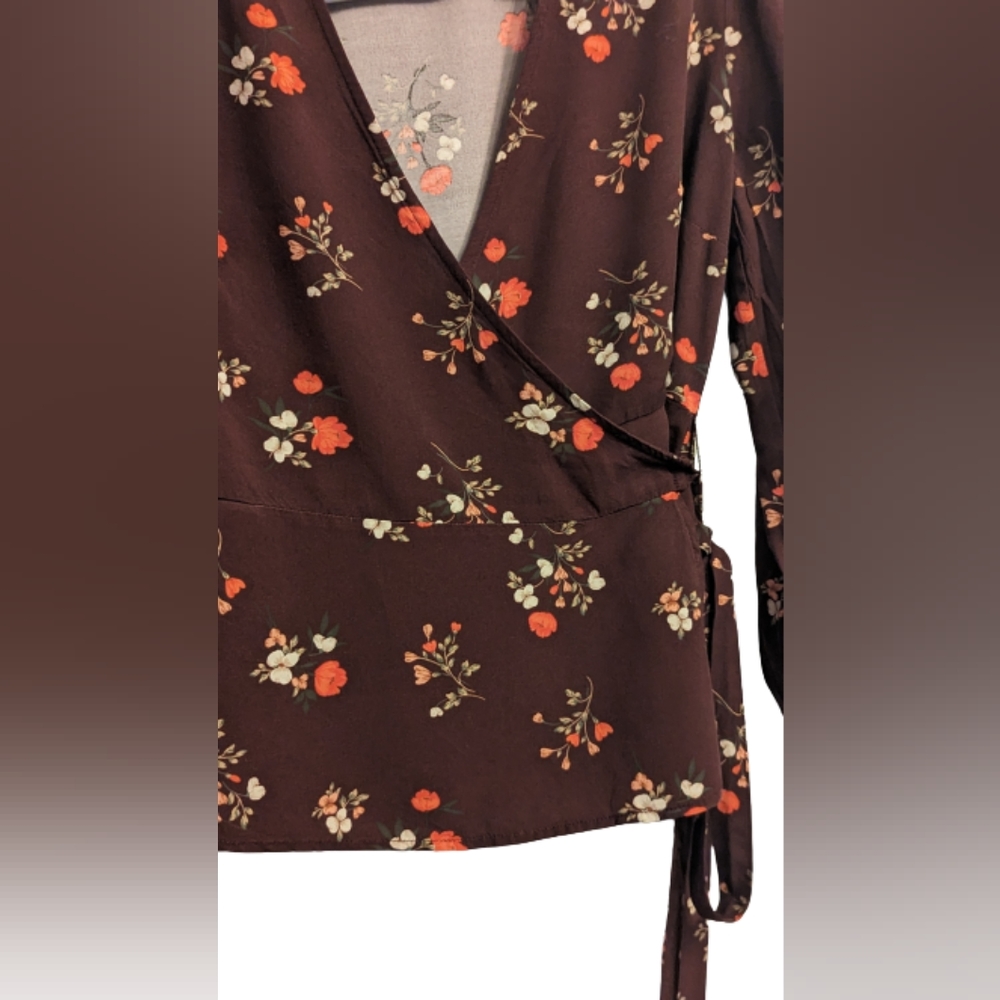 EUC red/burgundy pink & green floral Old Navy wrap 3/4 sleeve v neck blouse